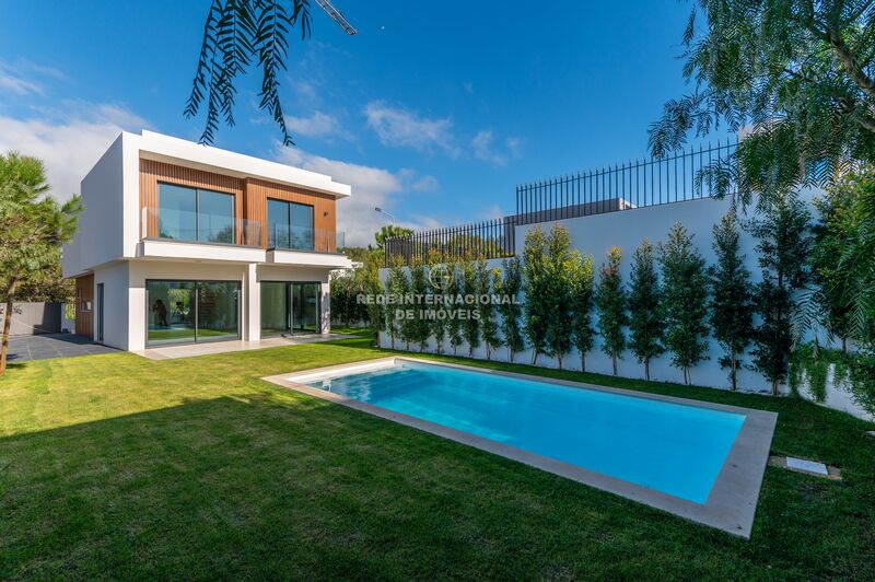 House V3 nieuw Aldeia de Juzo Cascais - balcony, air conditioning, alarm, swimming pool, automatic irrigation system, solar panels, garden