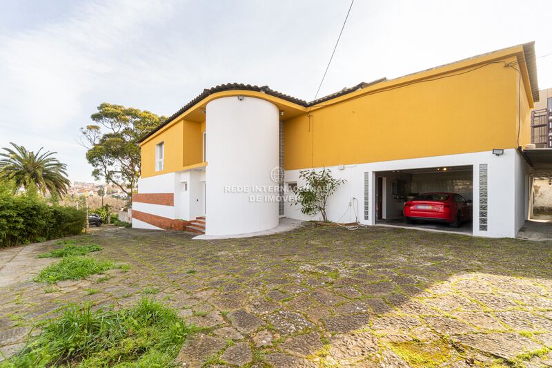 Moradia V6 Isolada Alto da Barra Oeiras - jardim, sótão, piscina, garagem