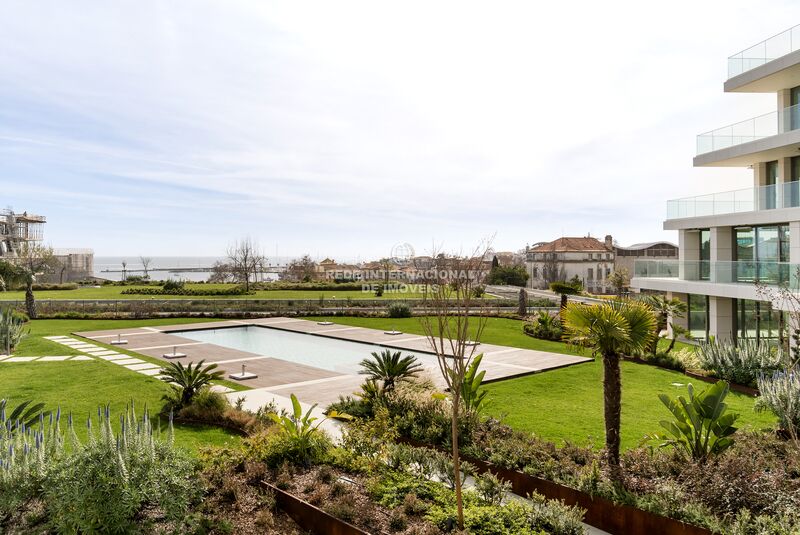 Apartment 2 bedrooms Luxury in the center Cascais - terrace, air conditioning, swimming pool, store room, garden, sea view, garage, boiler, alarm, balcony