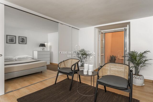 Apartamento T1 bem localizado Chiado Encarnação Lisboa - cozinha equipada