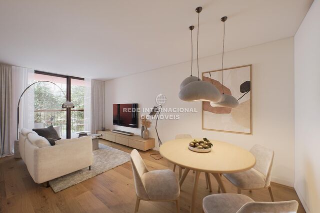 Apartamento T0 Campo Pequeno Estoril Cascais - ar condicionado, jardim, arrecadação, alarme