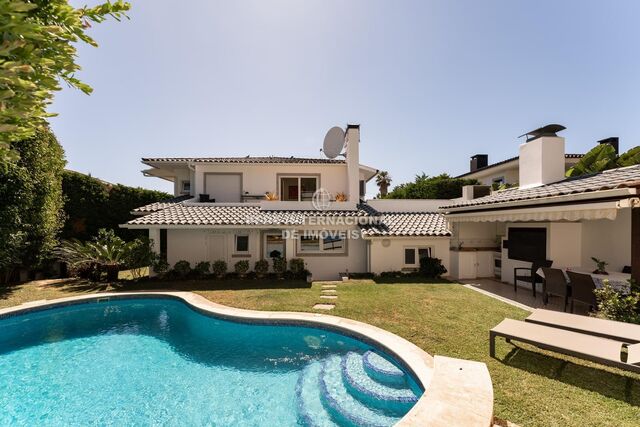 House V5 nieuw Birre Cascais - air conditioning, central heating, alarm, fireplace, swimming pool, terrace, equipped kitchen, barbecue, automatic irrigation system, garden, garage