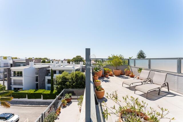 Apartment T2 Refurbished in the center Centro Cascais - balconies, balcony, garage