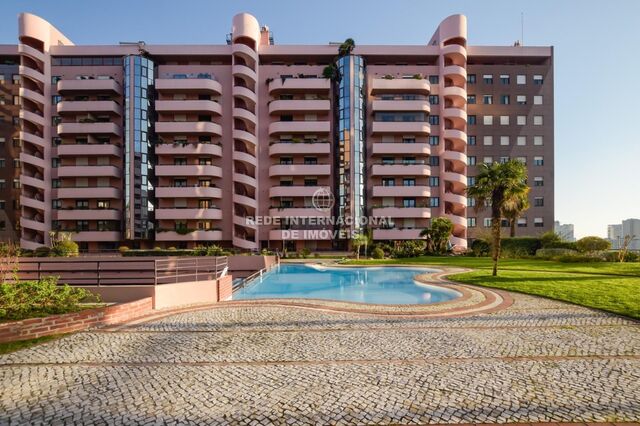 Apartamento T3 Laranjeiras São Domingos de Benfica Lisboa - ar condicionado, jardins, arrecadação, condomínio privado, piscina