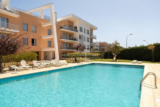 Apartment T4 sea view Oeiras - sea view, equipped, terrace, swimming pool, gated community, garage, air conditioning, balcony