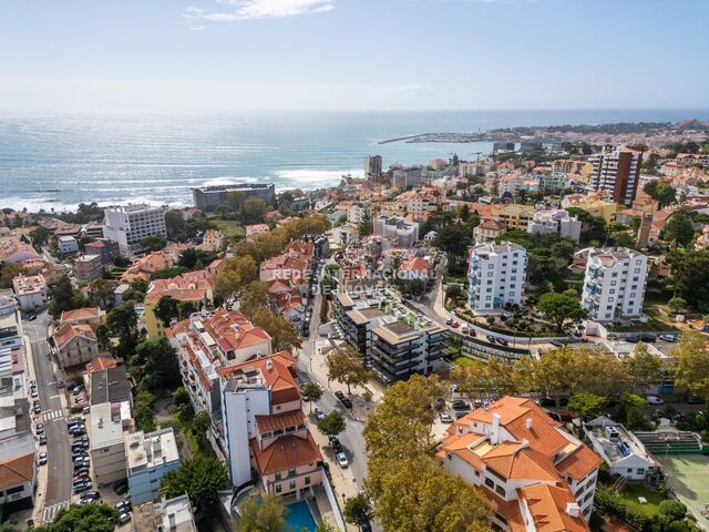 Apartamento T4 Monte Estoril Cascais - terraço, condomínio privado, lareira, arrecadação, varanda, vidros duplos, jardim, aquecimento central, piscina