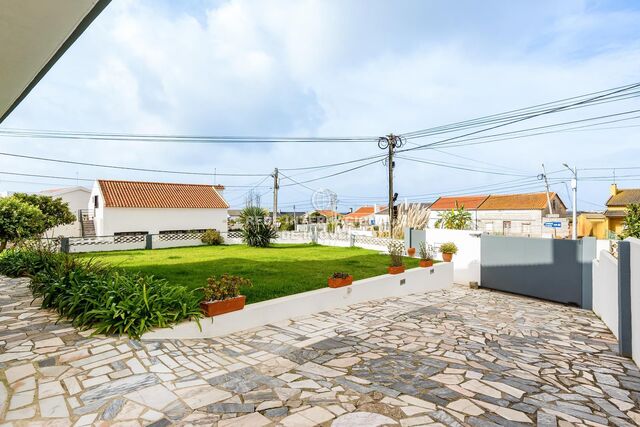 House V6 neues Atouguia da Baleia Peniche - terrace, air conditioning, fireplace, store room, barbecue, swimming pool, garden, garage