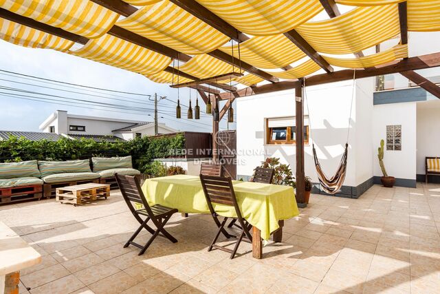 House V6 nouvelle Atouguia da Baleia Peniche - terrace, air conditioning, fireplace, store room, barbecue, swimming pool, garden, garage