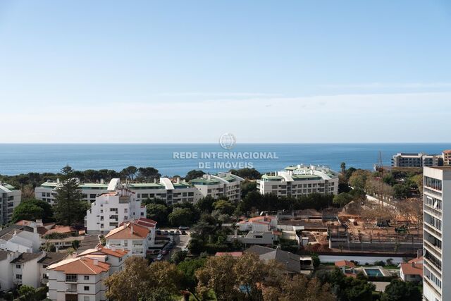 Apartamento T3 Renovado no centro Centro Cascais - garagem, terraços, condomínio privado, ar condicionado, vista mar, lareira, piscina