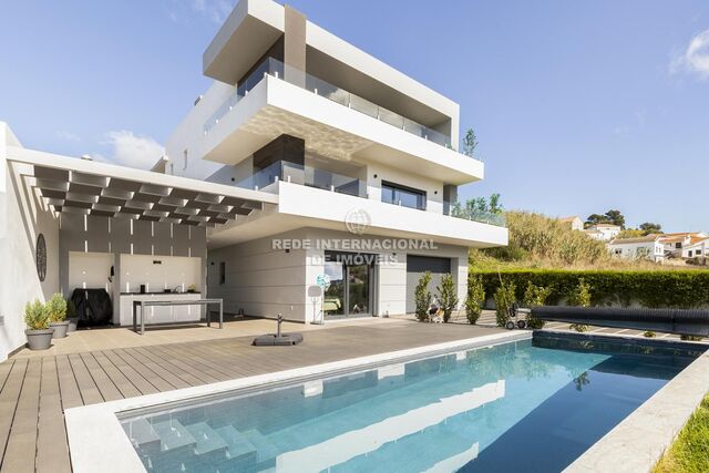 House V3 Mafra - swimming pool, terrace, garage, air conditioning, solar panels, barbecue