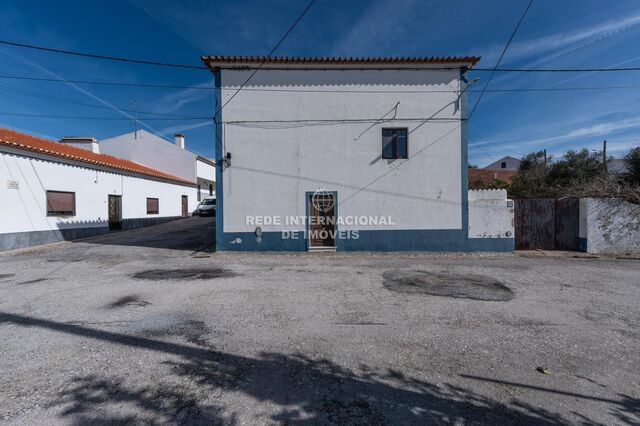 House V4 Aguiar Viana do Alentejo - haystack, garden, garage