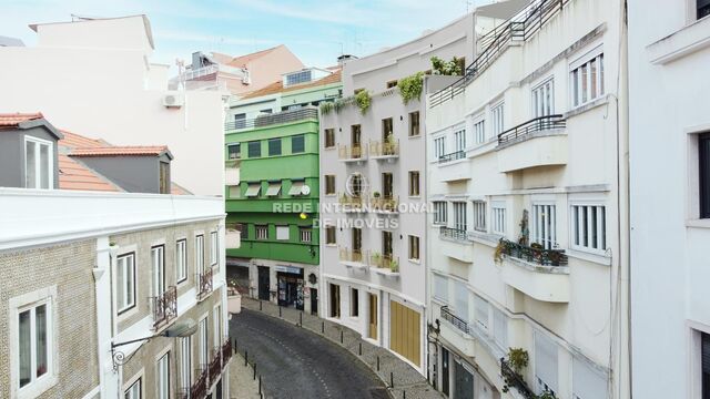 Apartment T2 Duplex Avenida da Liberdade Santo António Lisboa - terrace, terraces, balcony, radiant floor, equipped, air conditioning, store room, garden, balconies