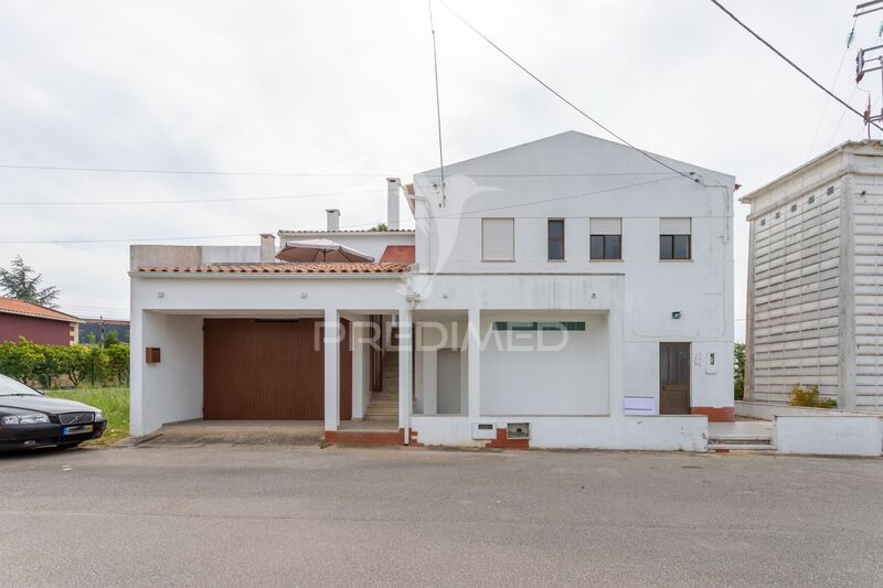 House 3 bedrooms Évora de Alcobaça - terrace, garage, barbecue