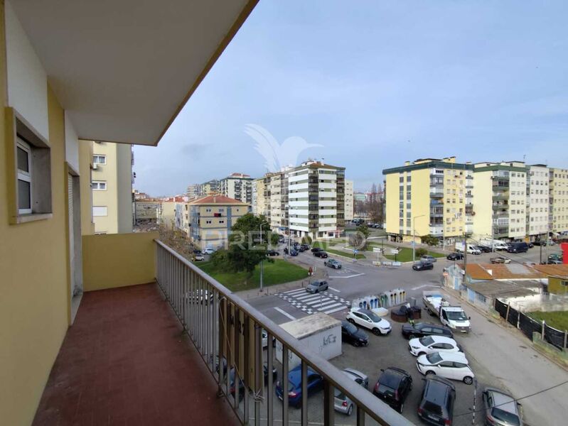 Apartment T2 Renovated Amora Seixal - balconies, 3rd floor, marquee, floating floor, balcony