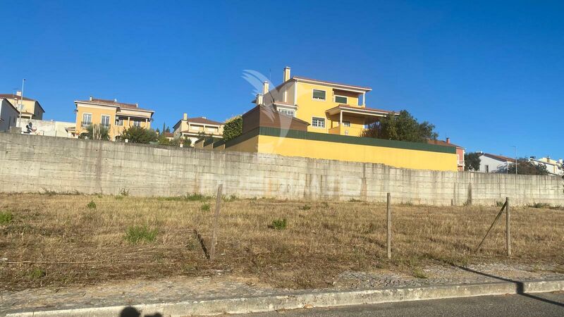 Lote de terreno novo com 510m2 Rio Maior