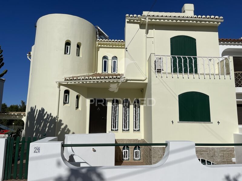 House Modern 5 bedrooms Portimão - air conditioning, swimming pool, garage, barbecue, fireplace, double glazing