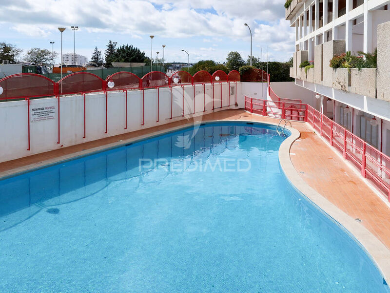 Apartment Renovated 1 bedrooms Albufeira - condominium, great location, sea view, terrace, lots of natural light, furnished, swimming pool, equipped