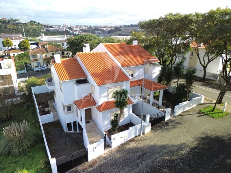 House Semidetached V4 Leiria - terrace, garage, balcony