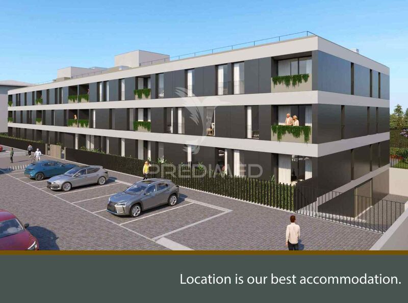 Apartment 2 bedrooms Matosinhos - garage, parking space, great location, balcony