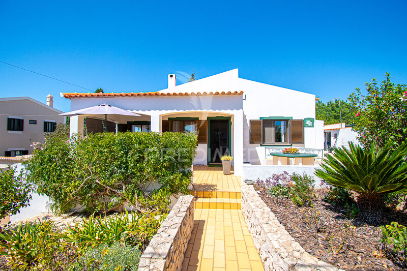 House 3 bedrooms Modern Lagoa (Algarve) - garage, fireplace, gardens