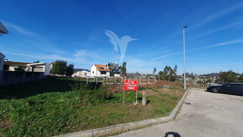 Land with 384sqm Vila Nova de Gaia