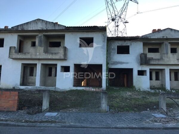 House townhouse V4 Aveiro - garage