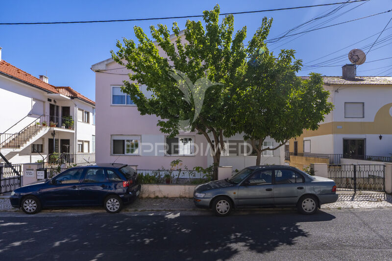 Apartment T3 Loures - garden, attic, store room, marquee, tiled stove, balcony