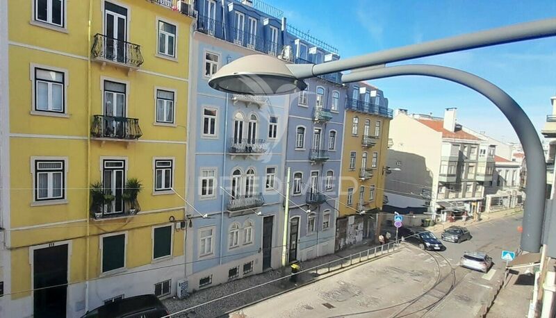 апартаменты T2 в хорошем состоянии Arroios Lisboa - двойные стекла, 2º этаж, система кондиционирования