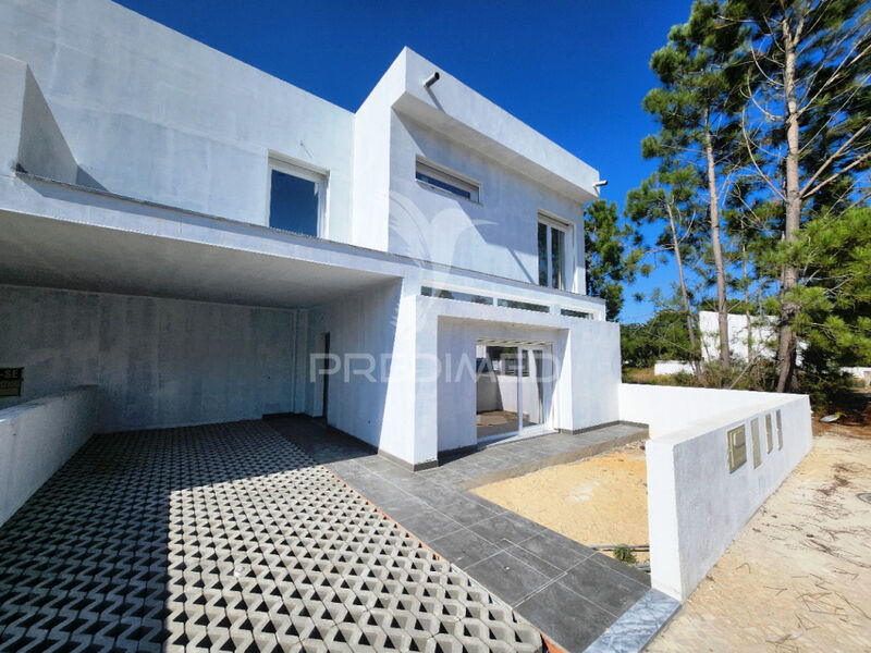 House townhouse V4 Castelo (Sesimbra) - balcony, garden, barbecue, double glazing, air conditioning, parking lot, garage, fireplace, equipped kitchen