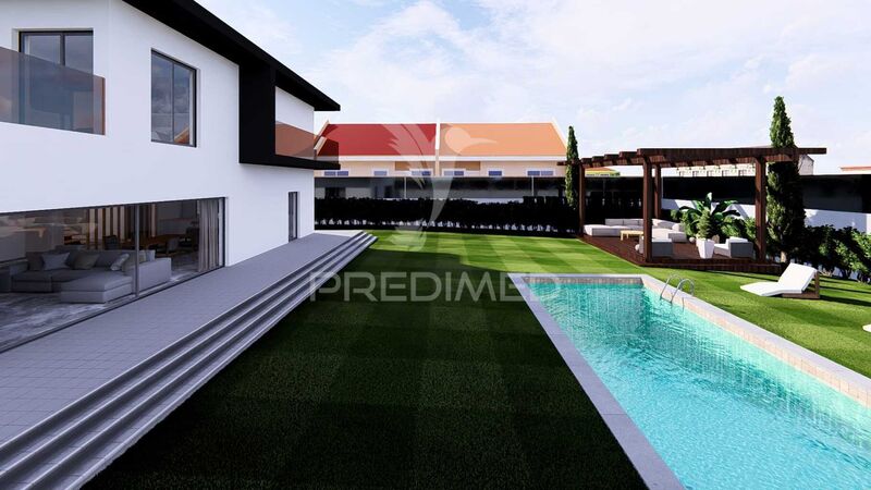 House Isolated under construction 3 bedrooms Santo António da Charneca Barreiro - swimming pool