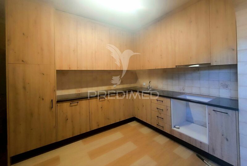 House 3 bedrooms Braga - equipped kitchen, balcony