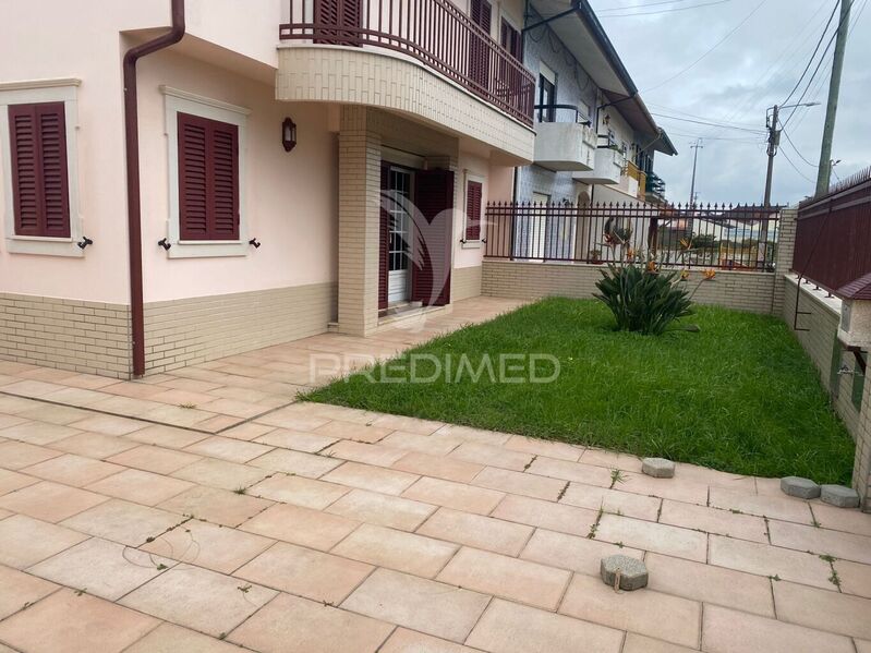 House 4 bedrooms Cacia Aveiro - alarm, garden, fireplace, central heating, balcony, equipped kitchen, marquee