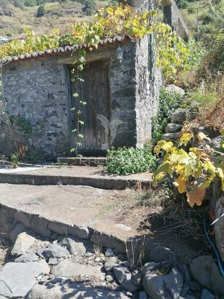 Casa/Vivenda para reconstruir V1 Tabua Ribeira Brava