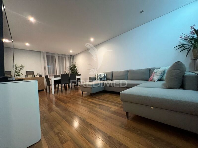 Apartamento T2 Moderno Loures - parqueamento, ar condicionado