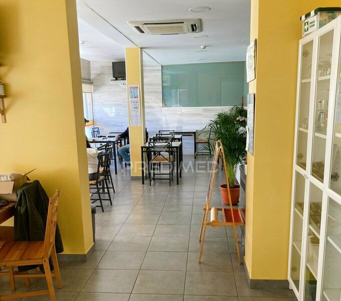 Restaurante São Pedro Faro - mobilado, equipado, excelente localização