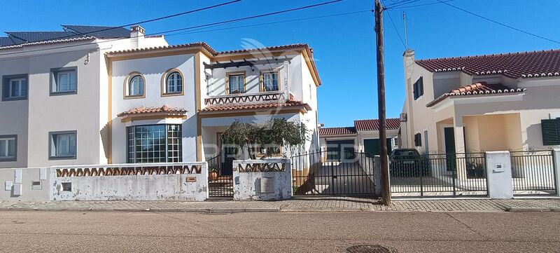 Moradia Rústica V3 Elvas - bbq, garagem, lareira, zona calma