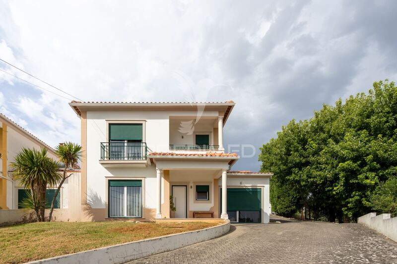 House V3 Aljubarrota Alcobaça - boiler, barbecue, central heating, garden, mountain view, equipped kitchen, garage