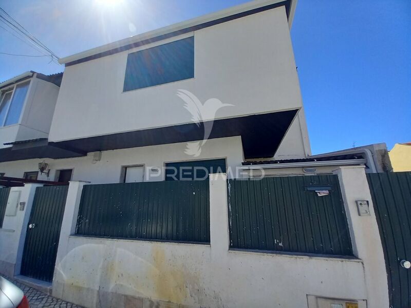 Apartment T3 Cascais - fireplace, barbecue, double glazing, 1st floor, balcony