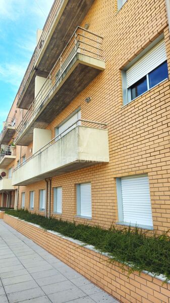 Apartment excellent condition T3 Lousada - garage, parking space, marquee, gardens