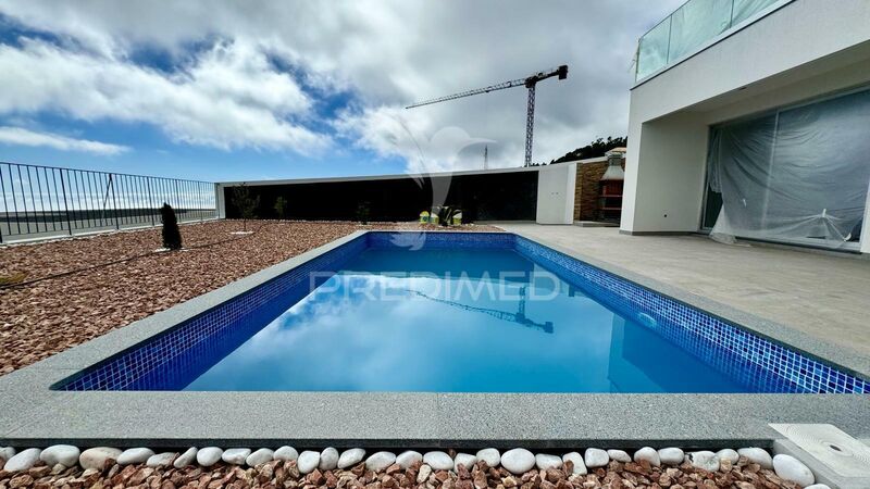 Moradia V3 Moderna em construção Prazeres Calheta (Madeira) - vista magnífica, piscina