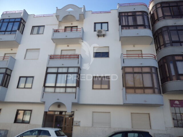 Apartment T3 Almada - ,