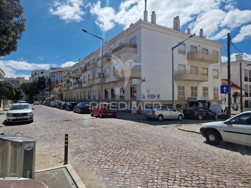 Apartment T3 Refurbished Costa da Caparica Almada - double glazing, garage, barbecue, balcony