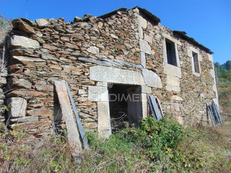 Land Urban to recover Torgueda Vila Real - olive trees, electricity