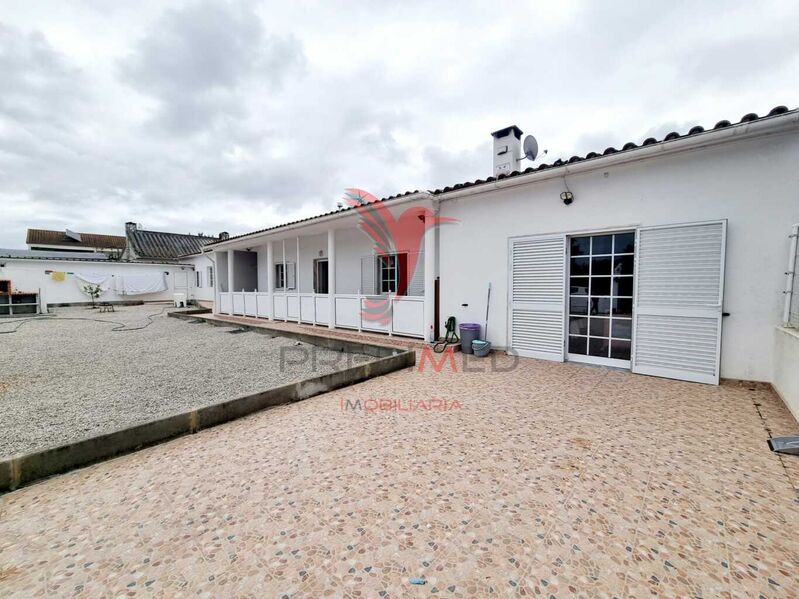 House V3 Quinta do Anjo Palmela - tiled stove, solar panels, fireplace, store room, barbecue, automatic gate, garage