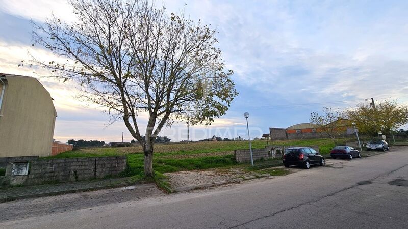 Land with 470sqm Oliveirinha Aveiro