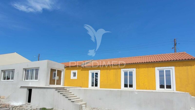 House new 3 bedrooms Santarém - air conditioning, solar panels, swimming pool, garden, gardens, barbecue, equipped kitchen