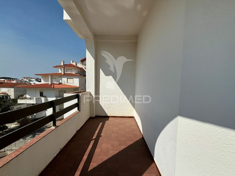 Apartamento T2 Atouguia da Baleia Peniche - lareira, 2º andar, terraço, 4º andar