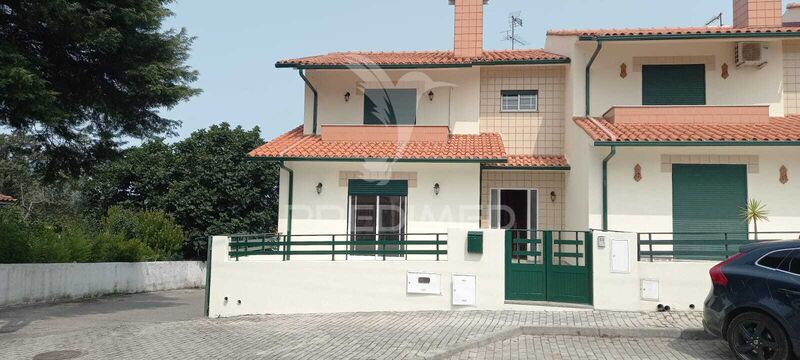 House Modern V3 Branca Albergaria-a-Velha - garage, balcony