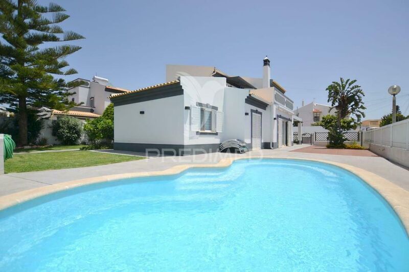 House 4 bedrooms Isolated Albufeira - swimming pool, garden, air conditioning, quiet area, fireplace, barbecue, solar panel, terrace