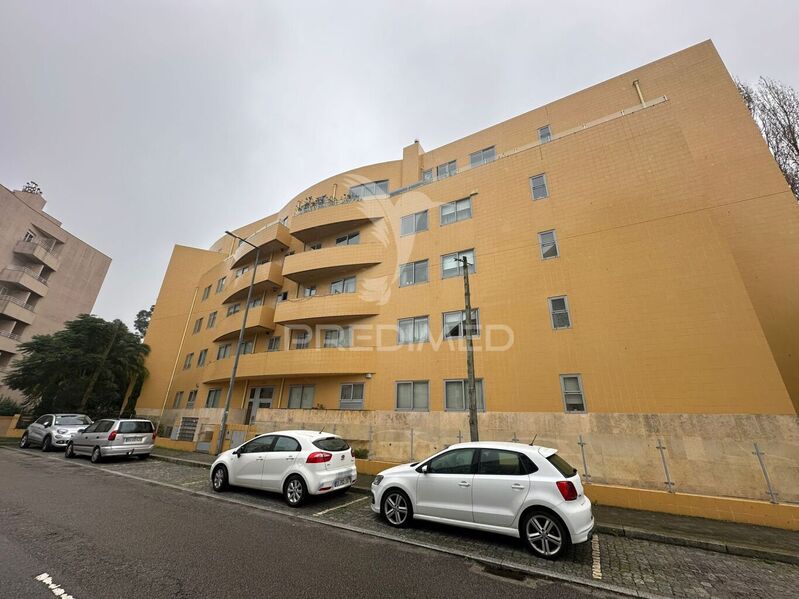 Apartamento T2 Renovado bem localizado Vila Nova de Gaia - 5º andar, aquecimento central, garagem, jardim, ar condicionado, varanda, lugar de garagem, cozinha equipada, condomínio fechado